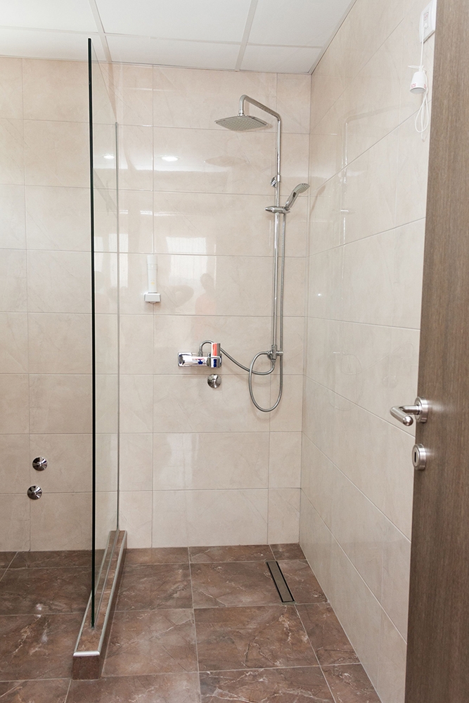 Suit Room For 4 and 5 Person