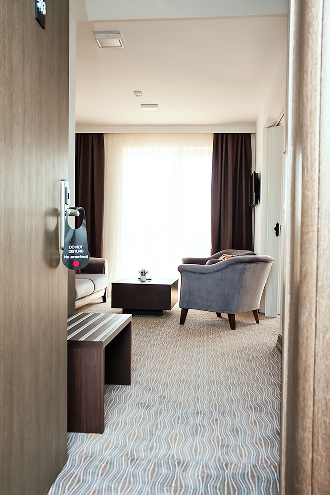 Suit Room For 4 and 5 Person